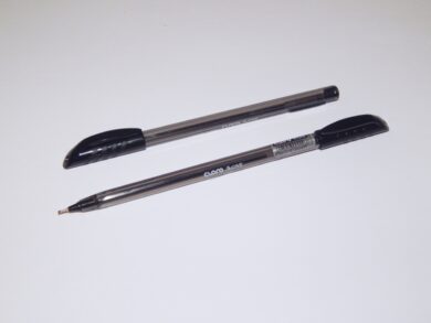kuličkové pero černé CLARO A-ONE, jednorázové  (000OZ2207115)
